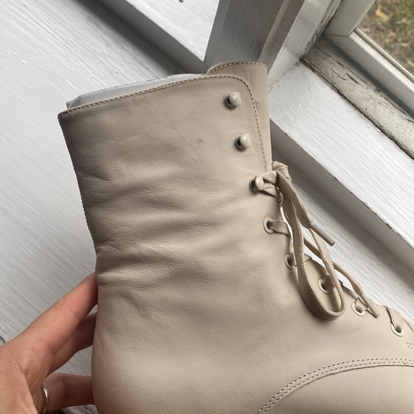 Dolce Vita Ivory Lottie Combat Boots - Picture 12 of 17